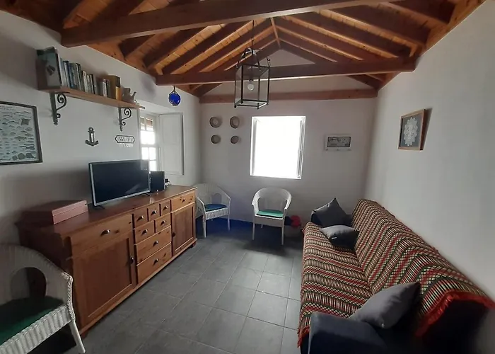 Casa de Férias Adega Da Figueira Calheta de Nesquim