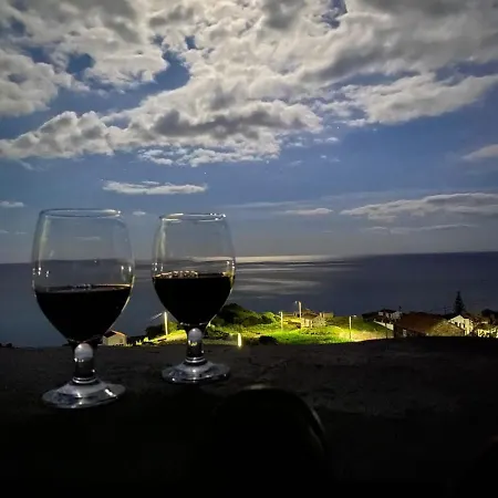 Adega Da Figueira * Calheta de Nesquim